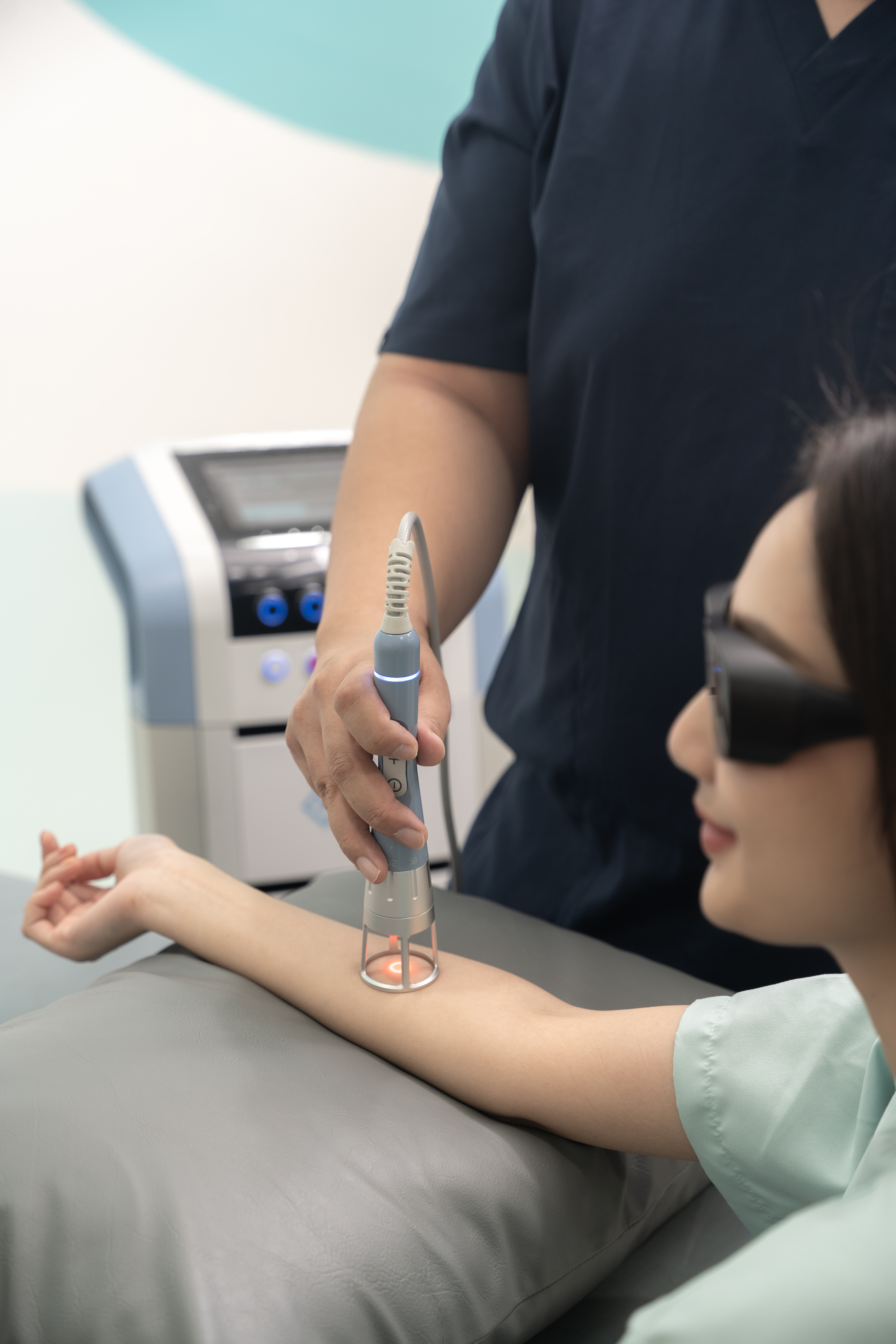 Laser Therapy เลเซอร์รักษาอาการปวด